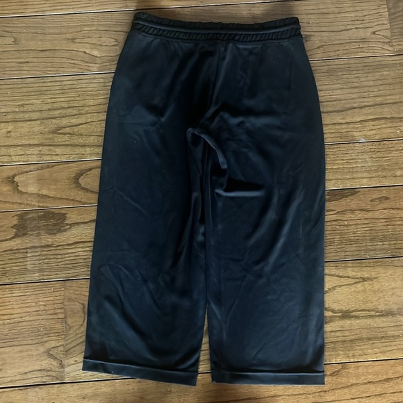 Athleta Seasoft Mid Rise Straight Crop Black Size MP New Without Tag - Picture 16 of 16